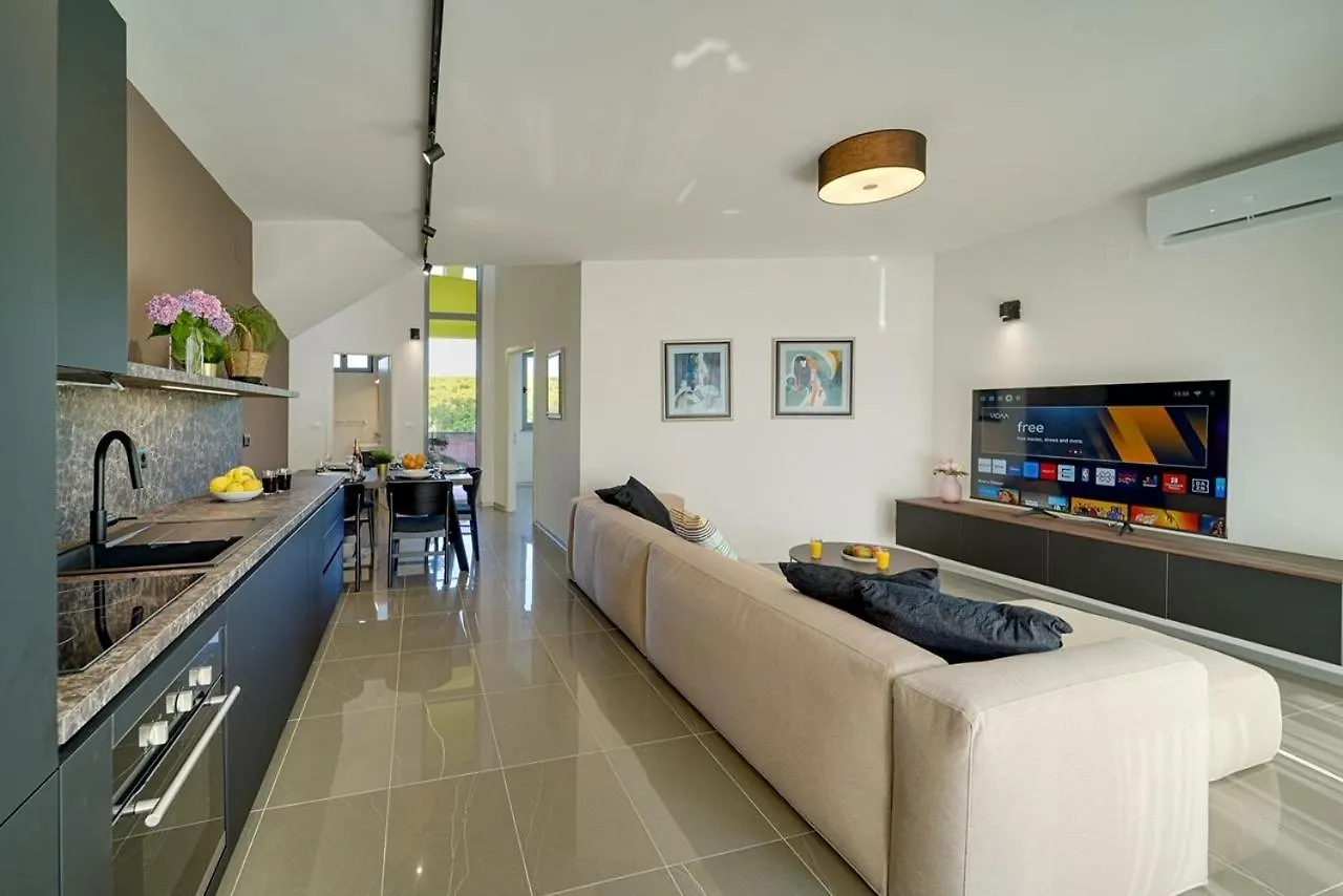 Apartment Hana Zambratija  Croatia